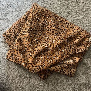 🐆H&M Cheetah/Leopard Scarf🐆